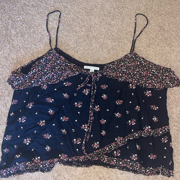 American Eagle: Ruffled Crop Tank - Picture 1 of 5